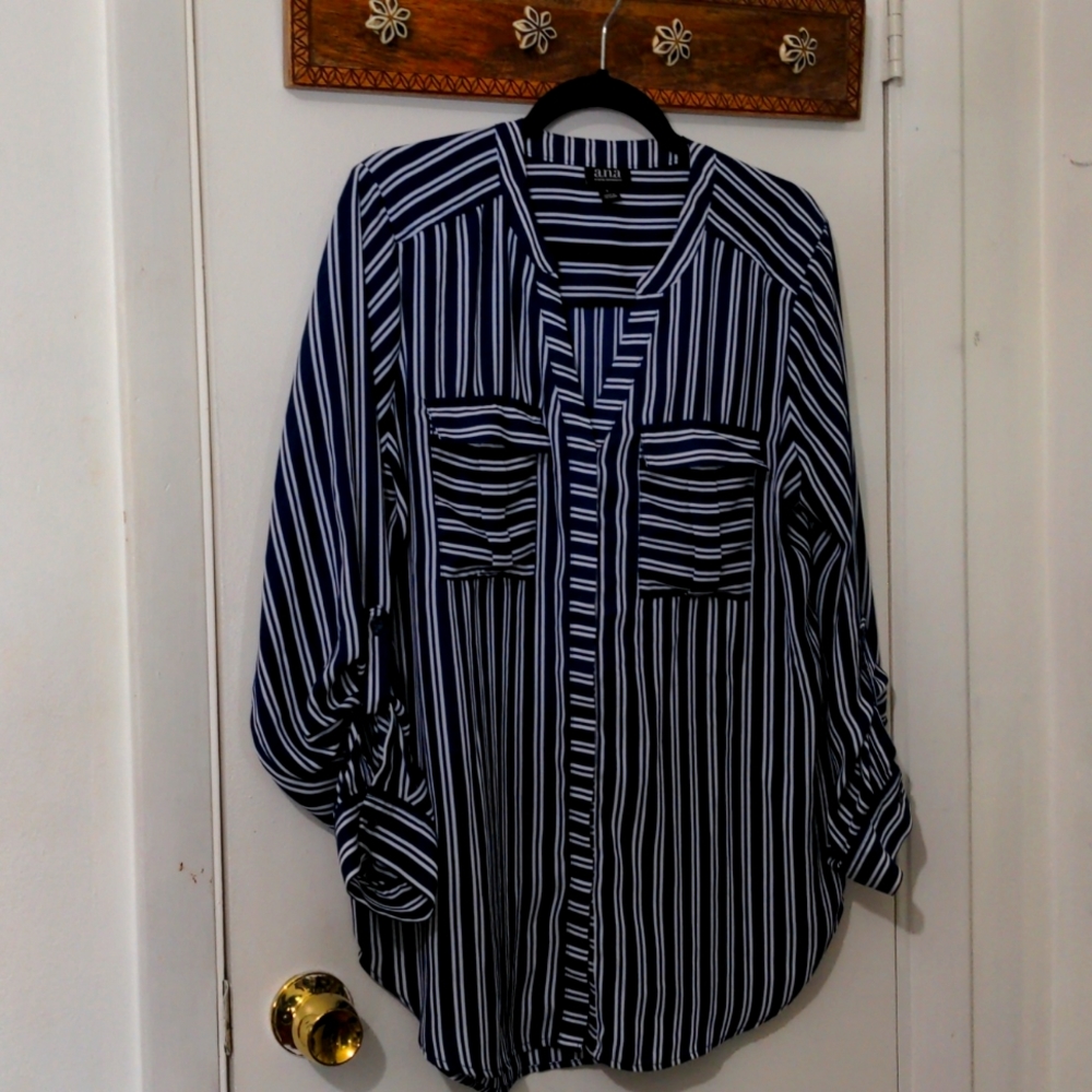 Striped navy blue top